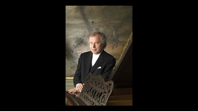 Torino, domani a ‘Concerti Lingotto’     Schiff pianista e direttore