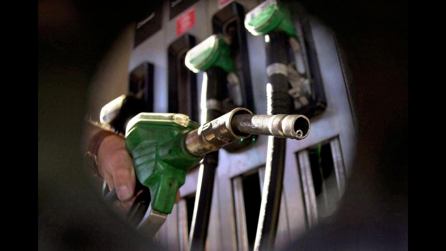 Governo: Aumento benzina? Solo se serve