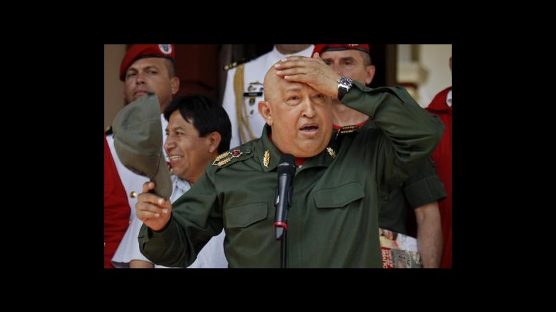 Venezuela, Chavez: Opposizione usa mia malattia per screditarmi