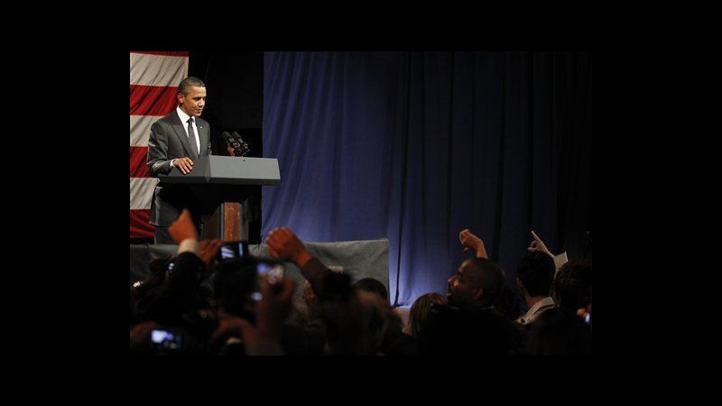 Usa 2012, uomo tra il pubblico interrompe Obama: Sei un anticristo