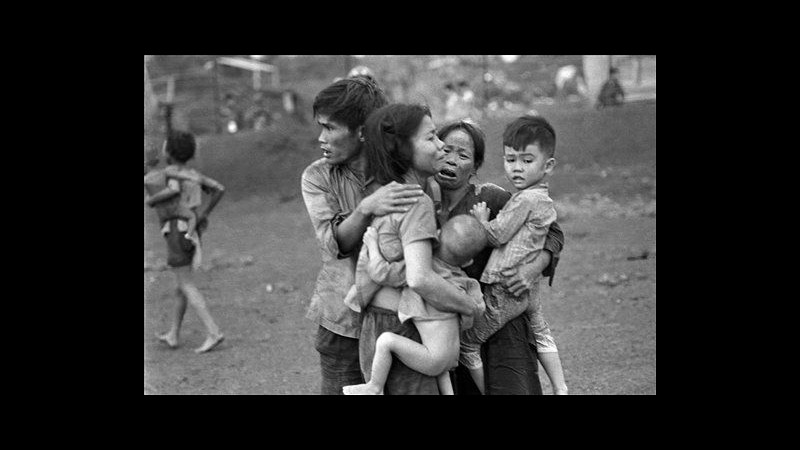 Chi era Horst Faas, grande fotografo della guerra in Vietnam