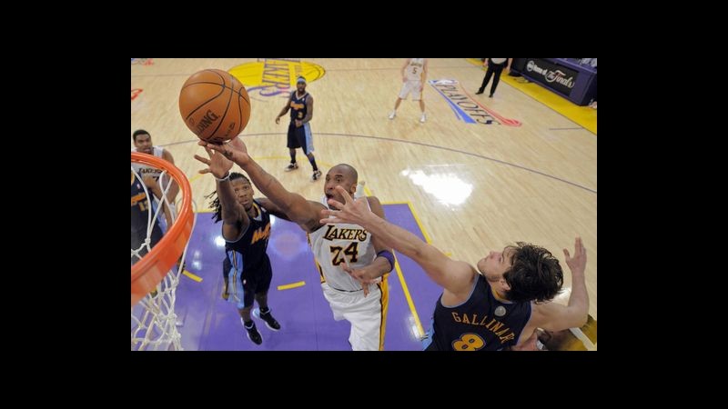 Nba: Denver e Gallinari portano Lakers a gara 7. Ok Boston e Phila