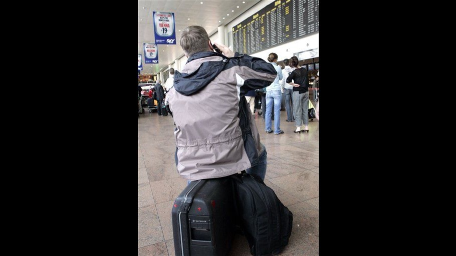 Parlamento Ue approva tetto a tariffe roaming a partire da luglio