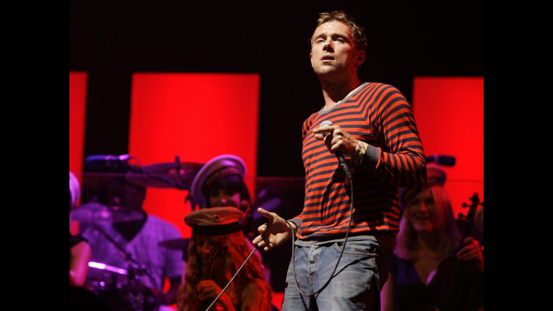 Album solista per Damon Albarn che parla del destino dei Blur