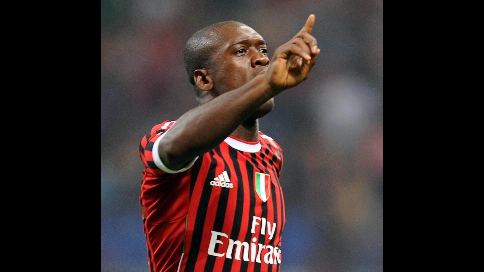 Seedorf lancia il Milan, la Fiorentina blocca il Napoli