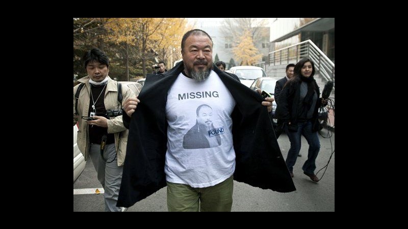 Cina, tribunale di Pechino accoglie denuncia di Ai Weiwei contro fisco