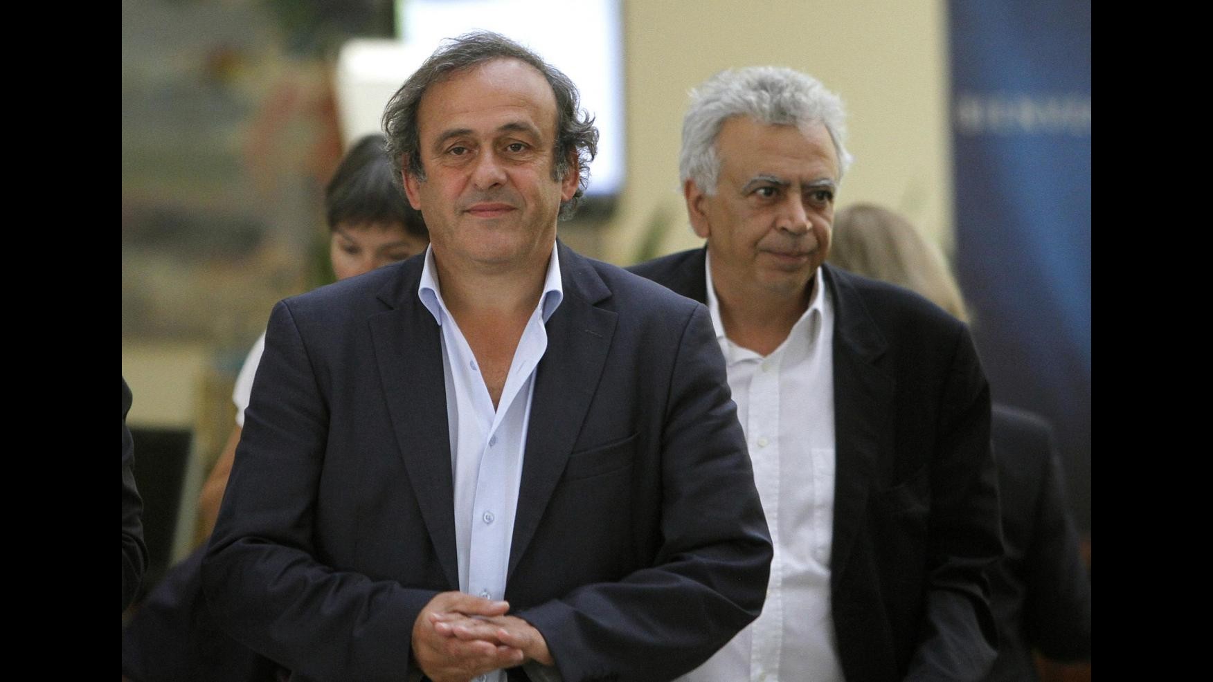 Platini: Sto cercando di salvare il calcio