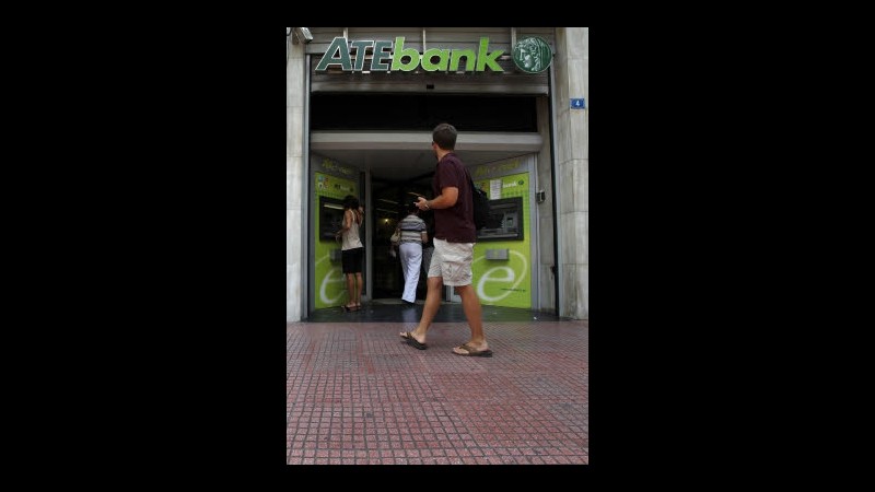 Grecia, Moody’s taglia di 2 notch il rating di 8 banche