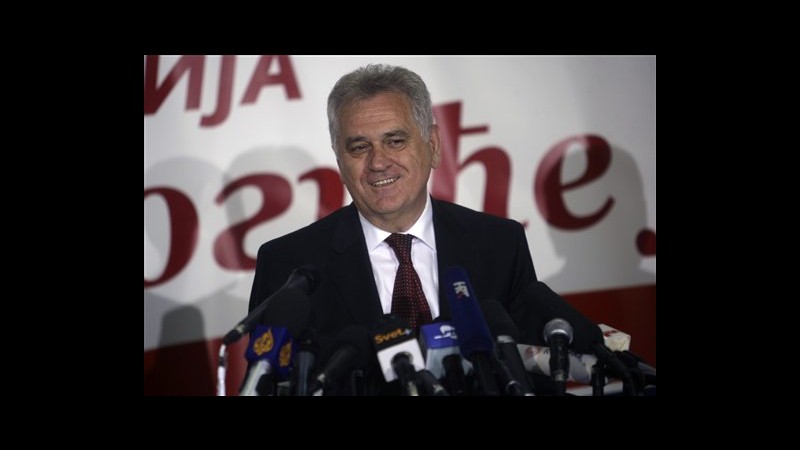 Serbia, progressisti vincono parlamentari, ballottaggio per presidenza