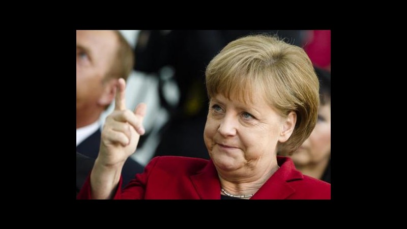 Merkel: Nuovo governo Grecia rispetti impegni per prestiti