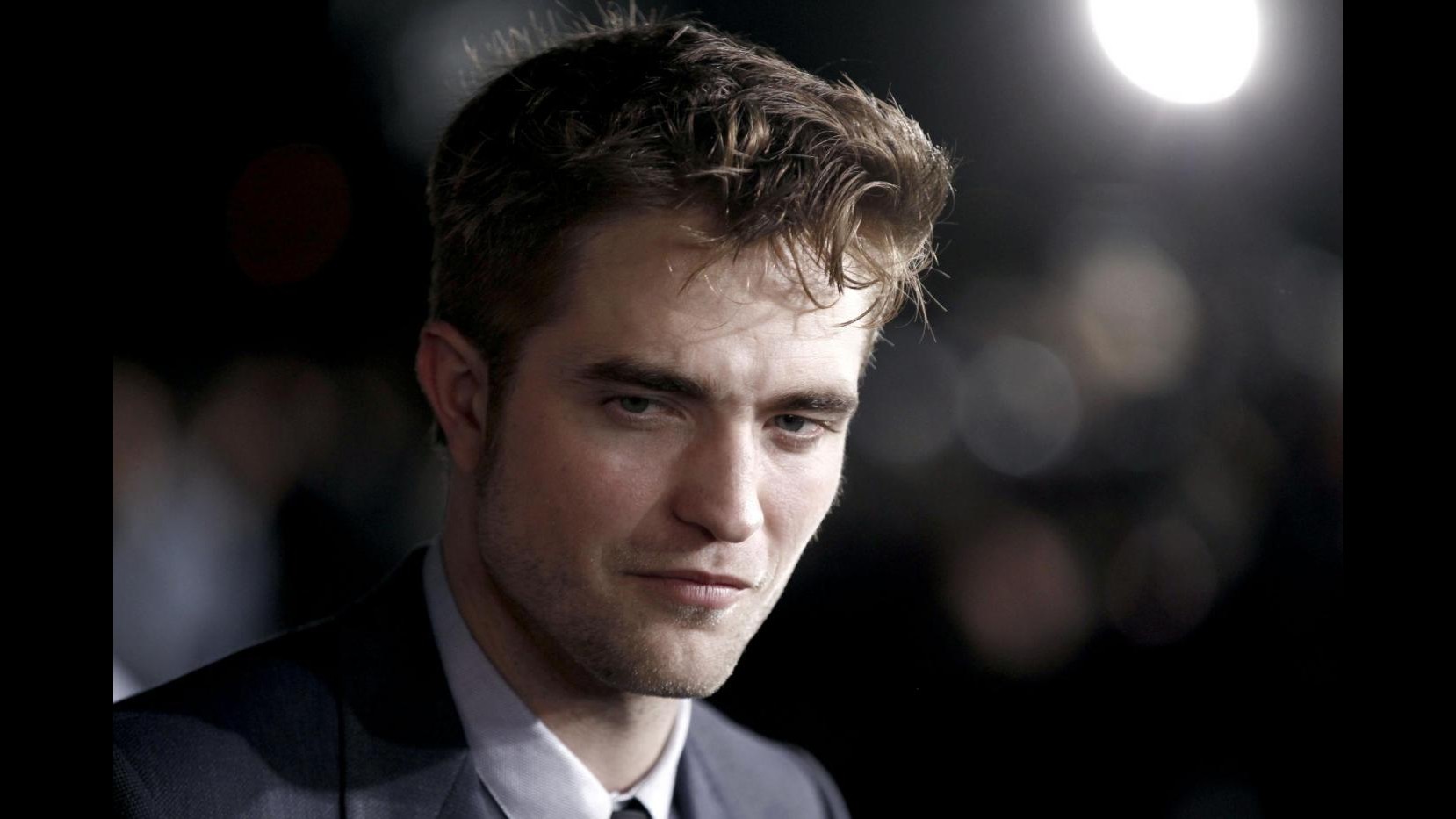 Robert Pattinson una carriera non stop,sarà un ladro d’auto in ‘Rover’