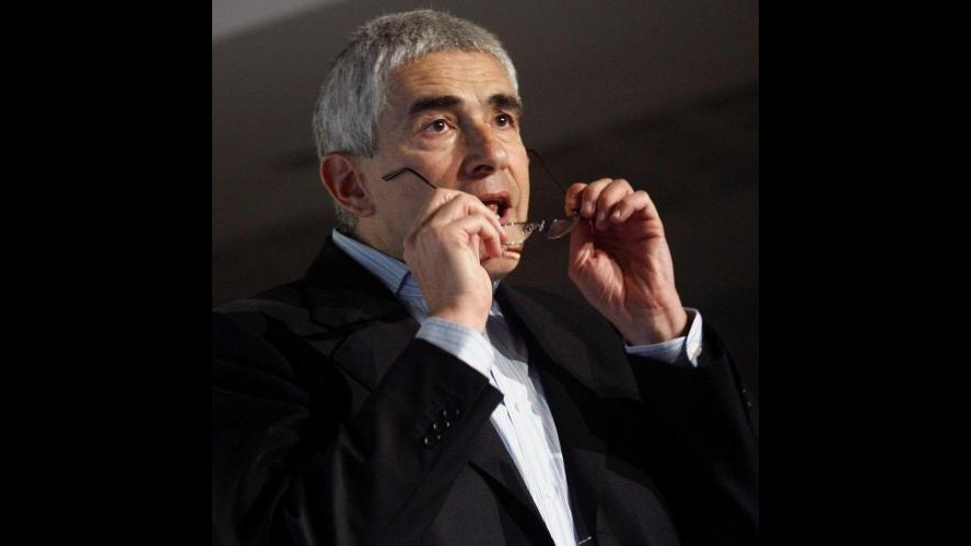 Casini: Basta demagogia su tasse, Pd e Pdl dicano se sostengono Monti