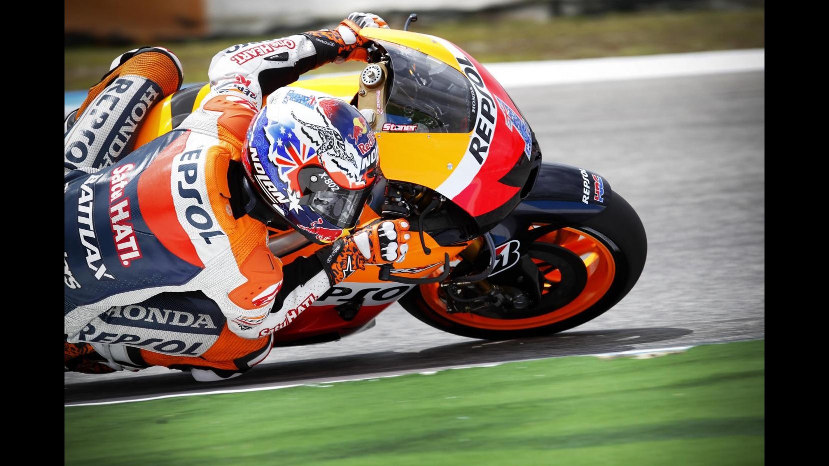 MotoGp, Portogallo: Stoner in pole position, Rossi nono