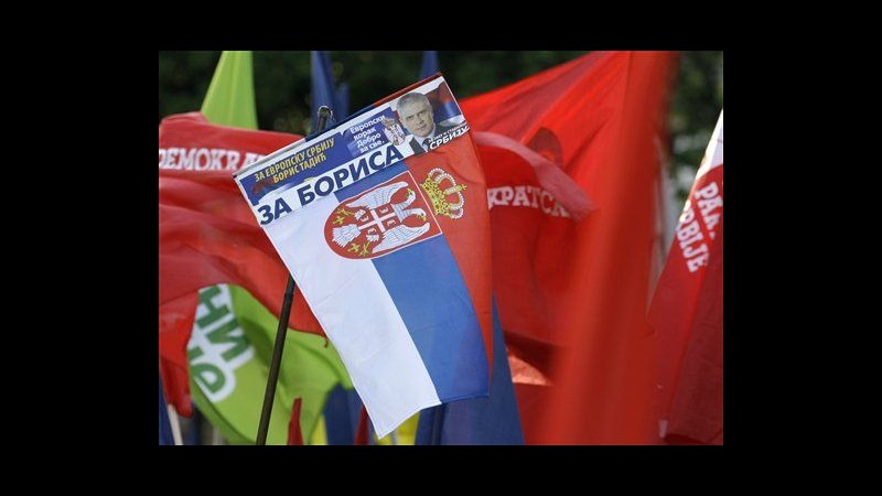 Domani Serbia al voto, si decide il futuro tra crisi e Unione europea