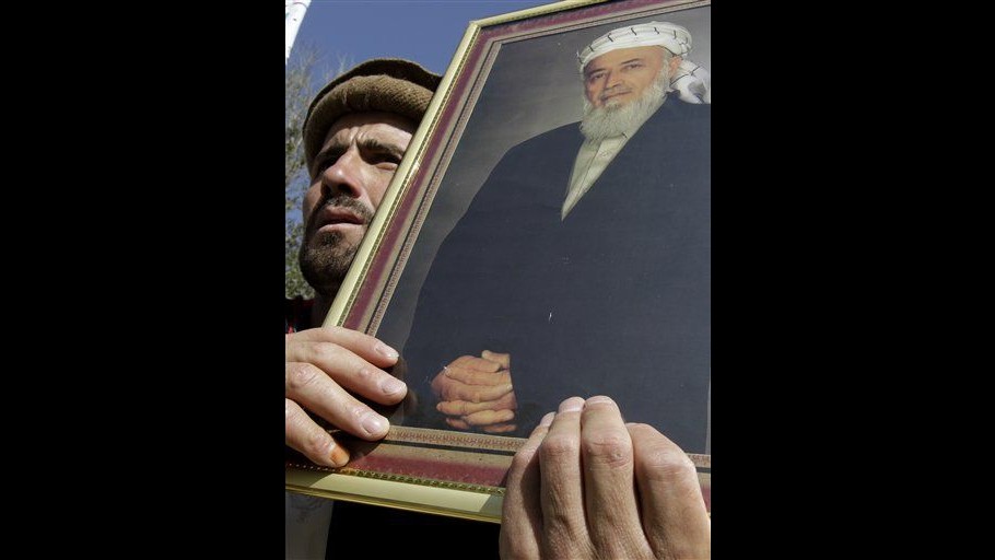 Afghanistan, presidente Karzai incoraggiò Rabbani: Ricevi il talebano