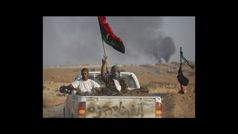 Libia, ribelli conquistano aeroporto vicino a Sabha