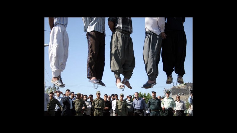 Iran, 22 persone impiccate per traffico di droga