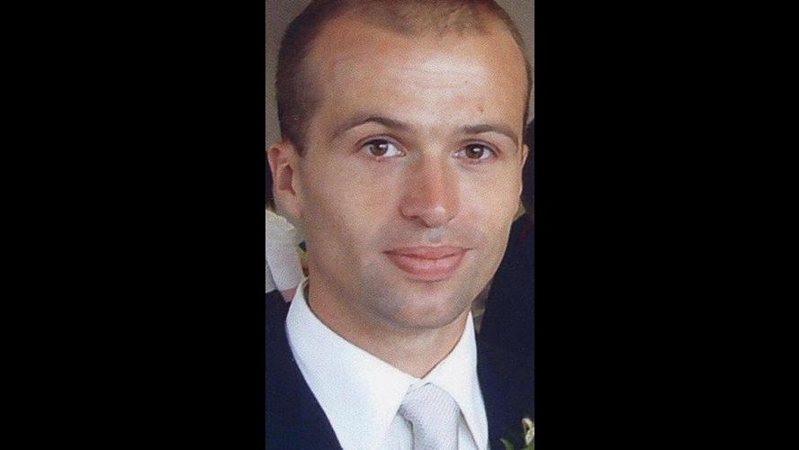 Londra, coroner: Spia morta in borsa fu uccisa soffocata o avvelenata