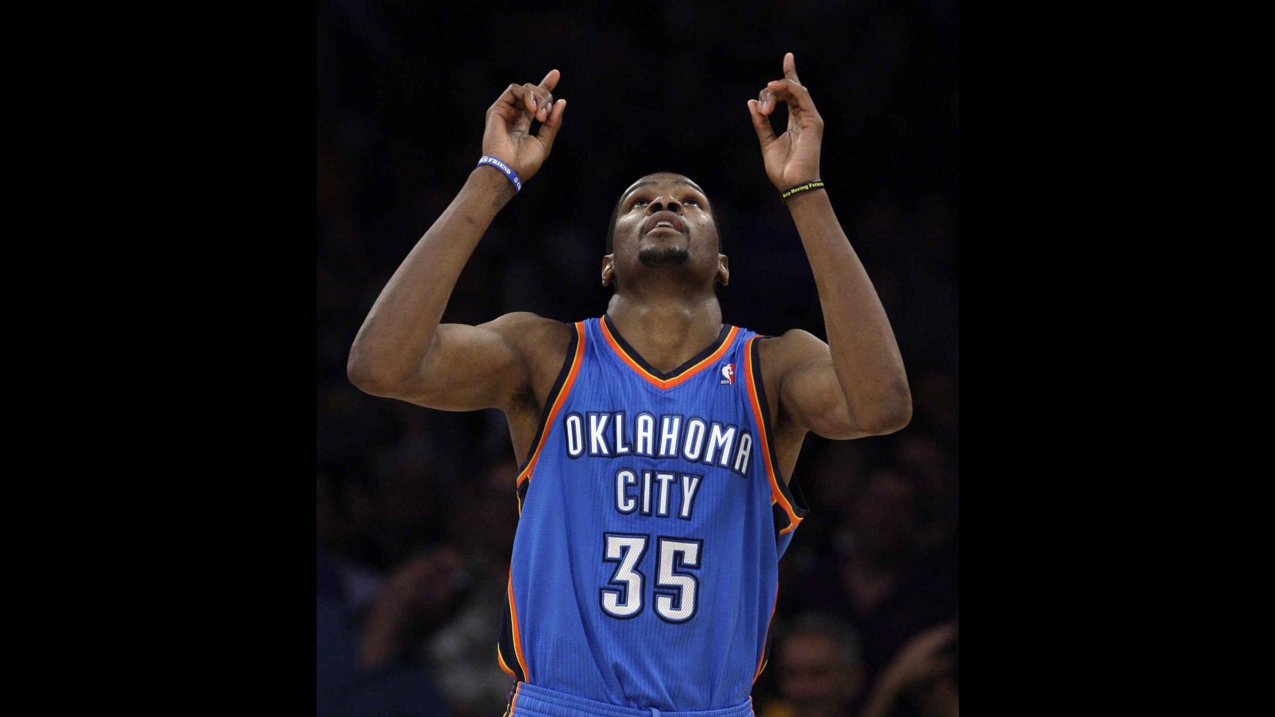 Playoff Nba, Oklahoma batte ancora Dallas. Miami sul 2-0 con New York