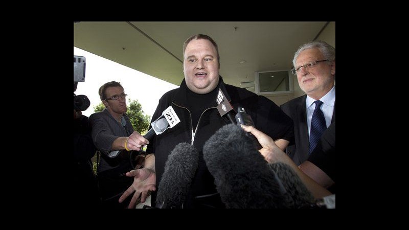Nuova Zelanda, Kim Dotcom:Finanziai segretamente deputato conservatore