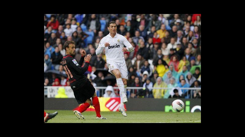 Liga, Real Madrid 3-0 al Siviglia, Barcellona sette gol al Rayo