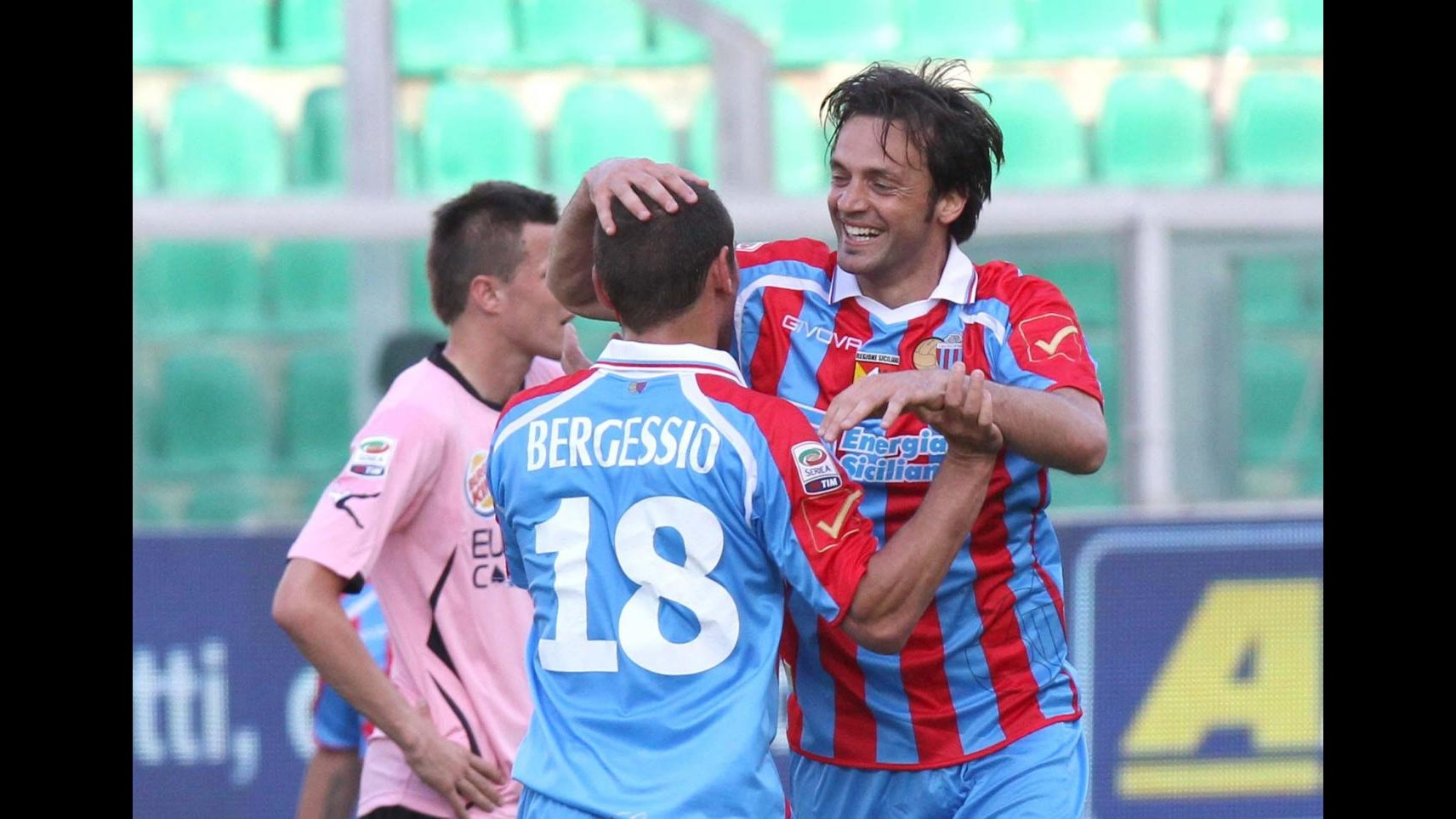 Legrottaglie-Miccoli, Palermo-Catania 1-1. Cagliari-Chievo, è 0-0
