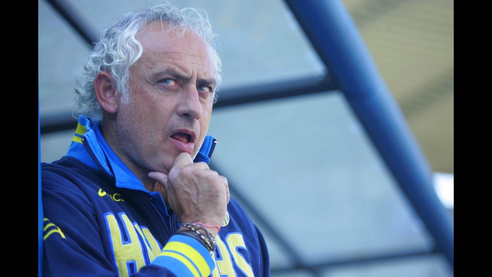 Serie B, Mandorlini rinnova con l’Hellas Verona fino al 2014