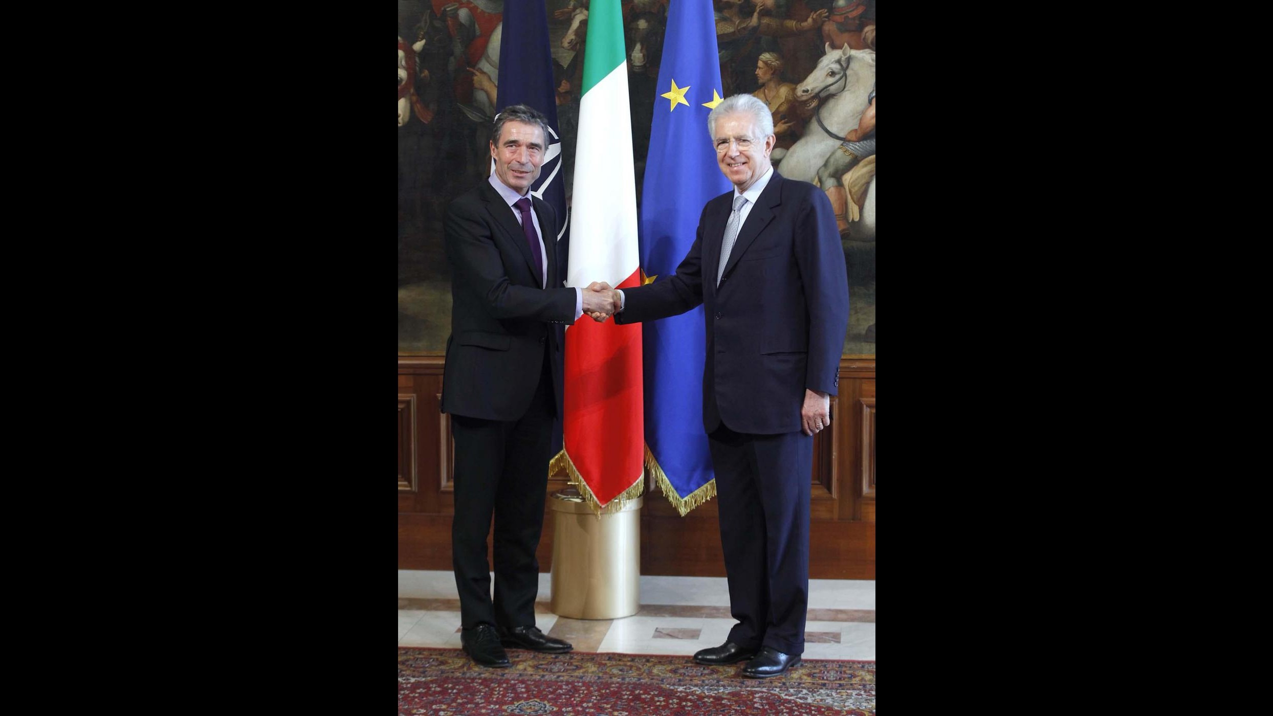 Monti: Impegno in Afghanistan anche dopo 2014