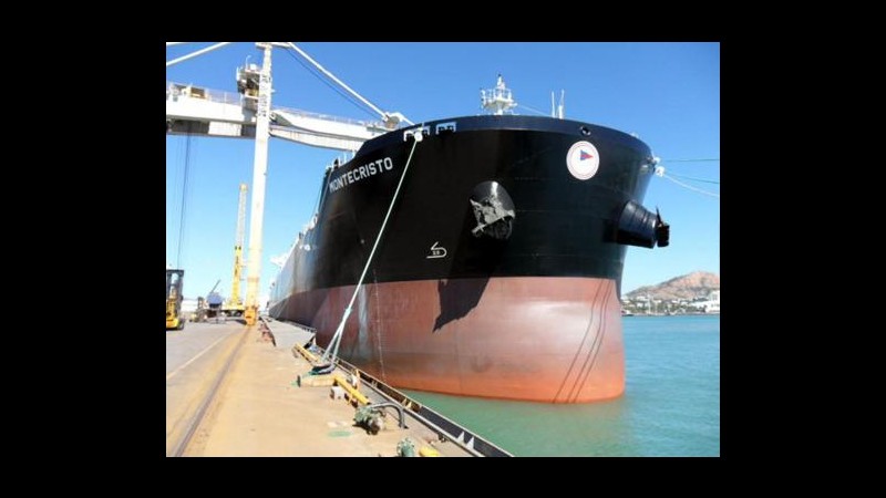 Nave sequestrata da pirati, armatore: Nessun contatto con equipaggio
