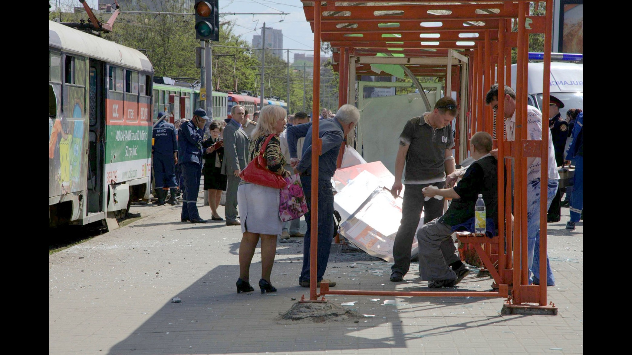 Ucraina, 27 feriti per esplosioni: nuove tensioni politiche