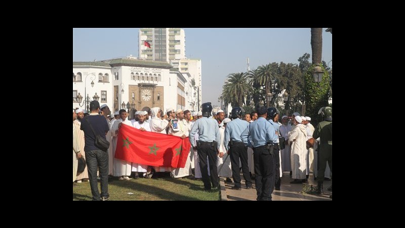 Marocco, imam protestano a Rabat contro controlli governo su moschee