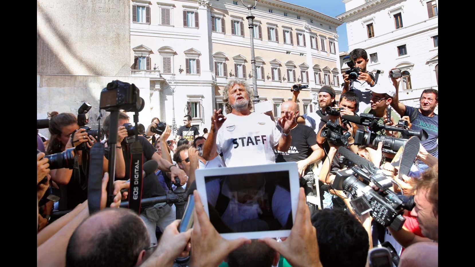 Grillo: Riformeremo tutta la televisione italiana in Parlamento