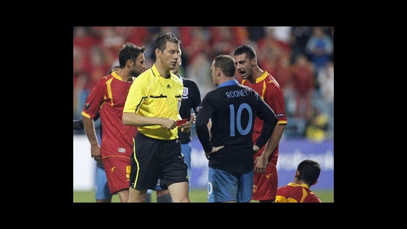 Rooney attende squalifica da Uefa, Capello lo mette in panchina