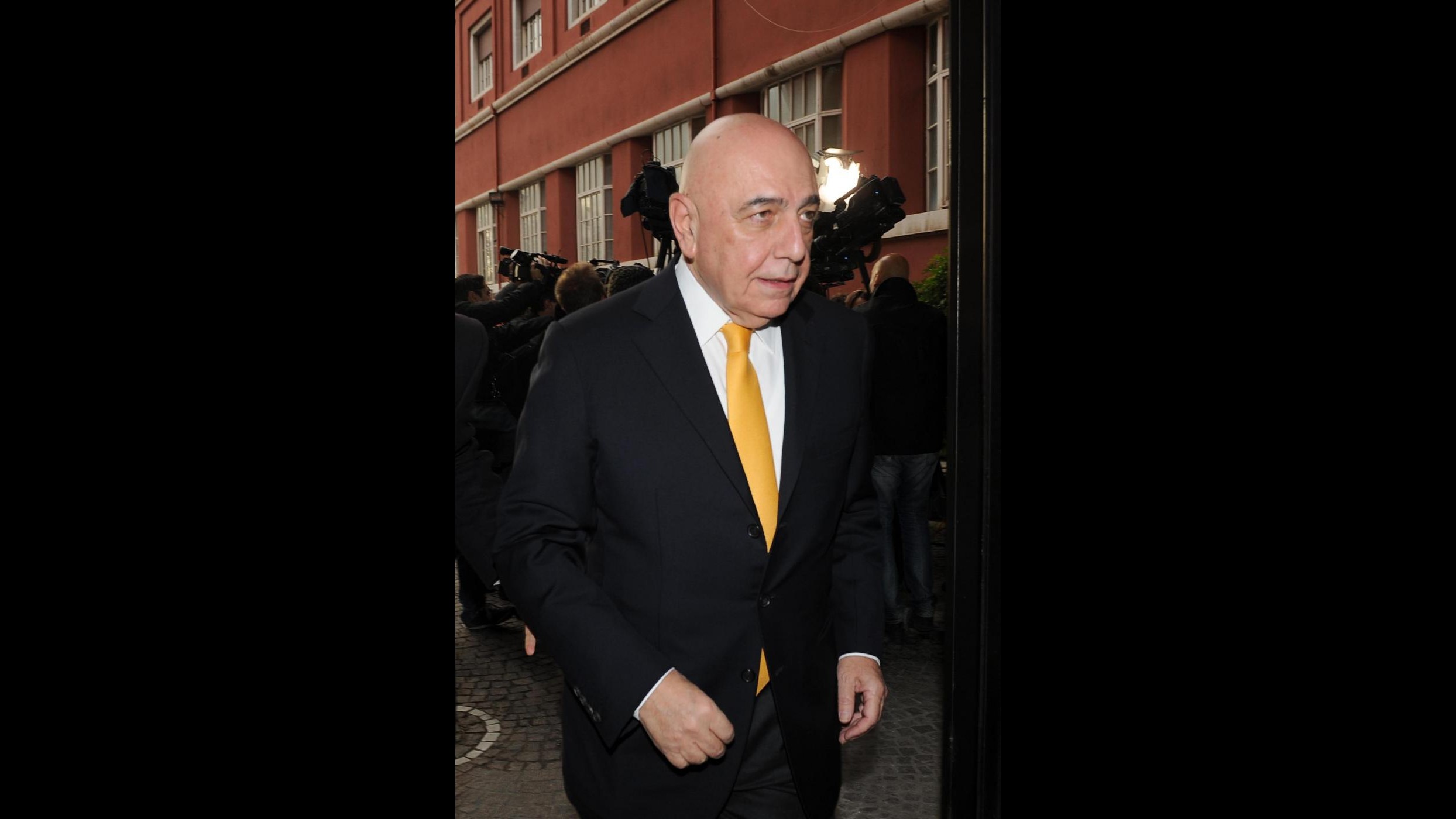 Galliani: Assedio su Thiago Silva, ma resisteremo