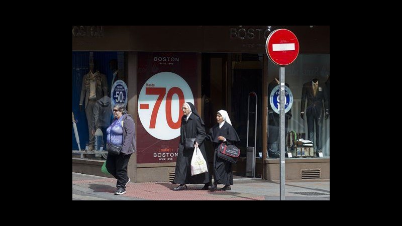 Spagna colloca bond per 2,53 mld euro, oltre attese ma tassi in rialzo