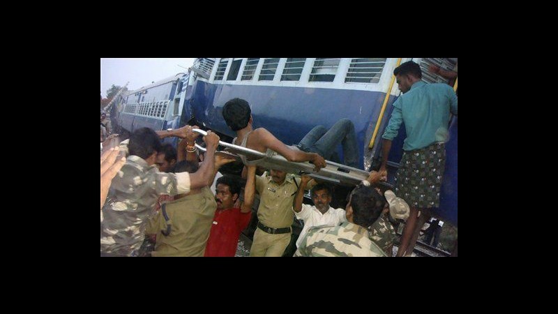 Schianto tra treni nel sud dell’India: almeno 25 morti e 40 feriti