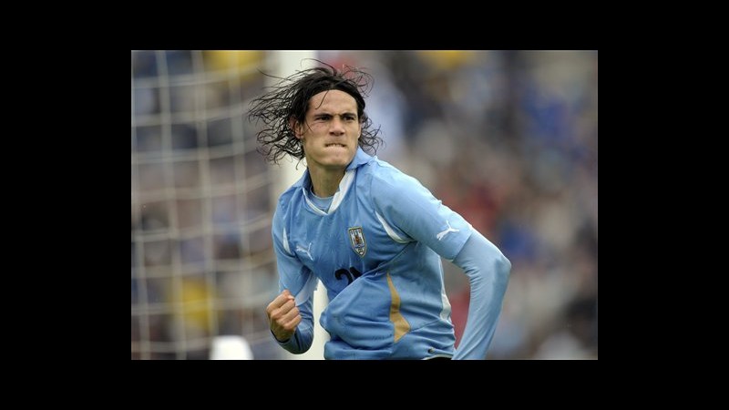 Poker Uruguay alla Bolivia, sigillo di Cavani