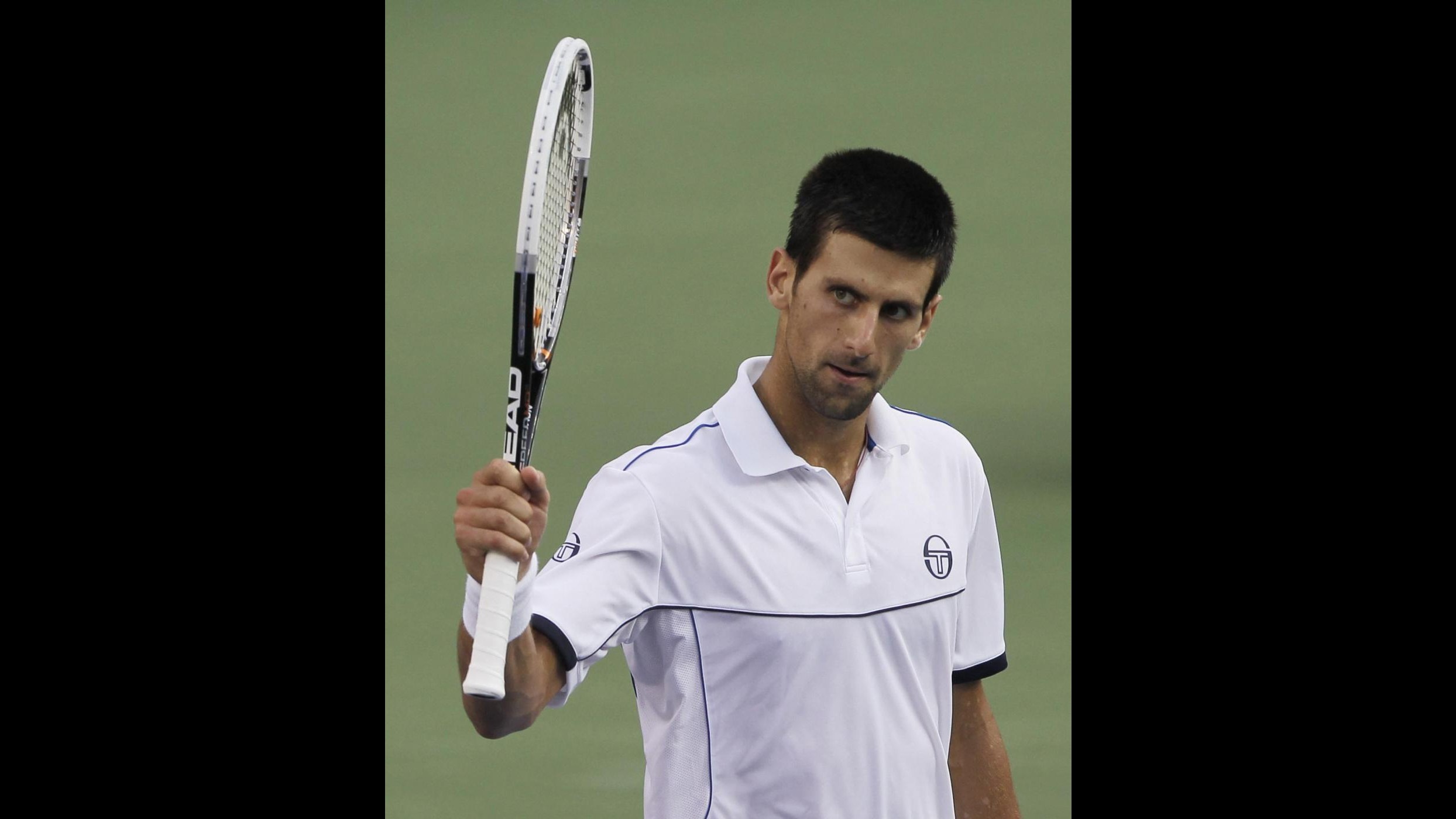 Tennis, Djokovic rinuncia al torneo di Shanghai