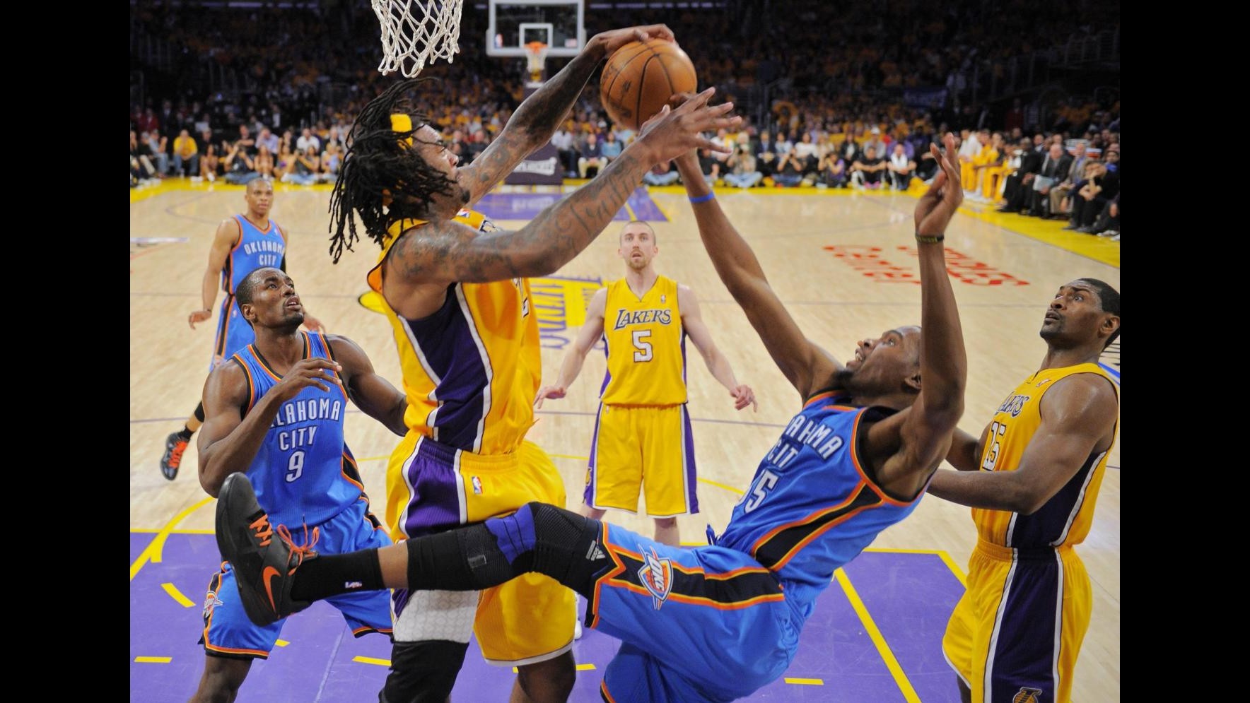 Play off Nba: Oklahoma e S. Antonio inarrestabili, disfatta LA