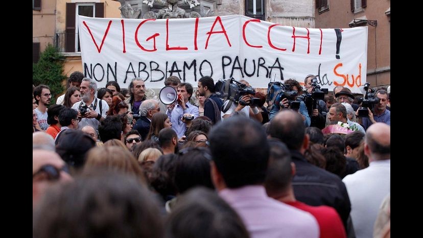 Brindisi, l’Italia in piazza: Vigliacchi
