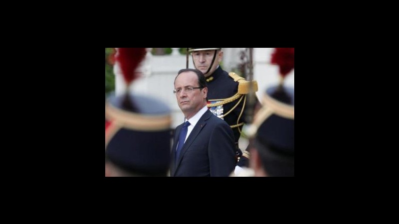 Hollande: A Brindisi odioso attentato, solidarietà dai francesi