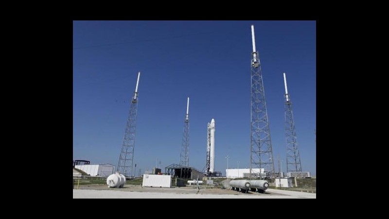 Usa, fallito primo lancio di razzo spaziale privato da Cape Canaveral