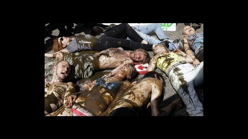Arresti durante corteo a Chicago contro summit Nato