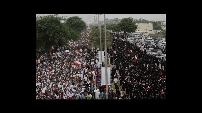 Bahrain, migliaia in piazza contro unità politica con Arabia Saudita