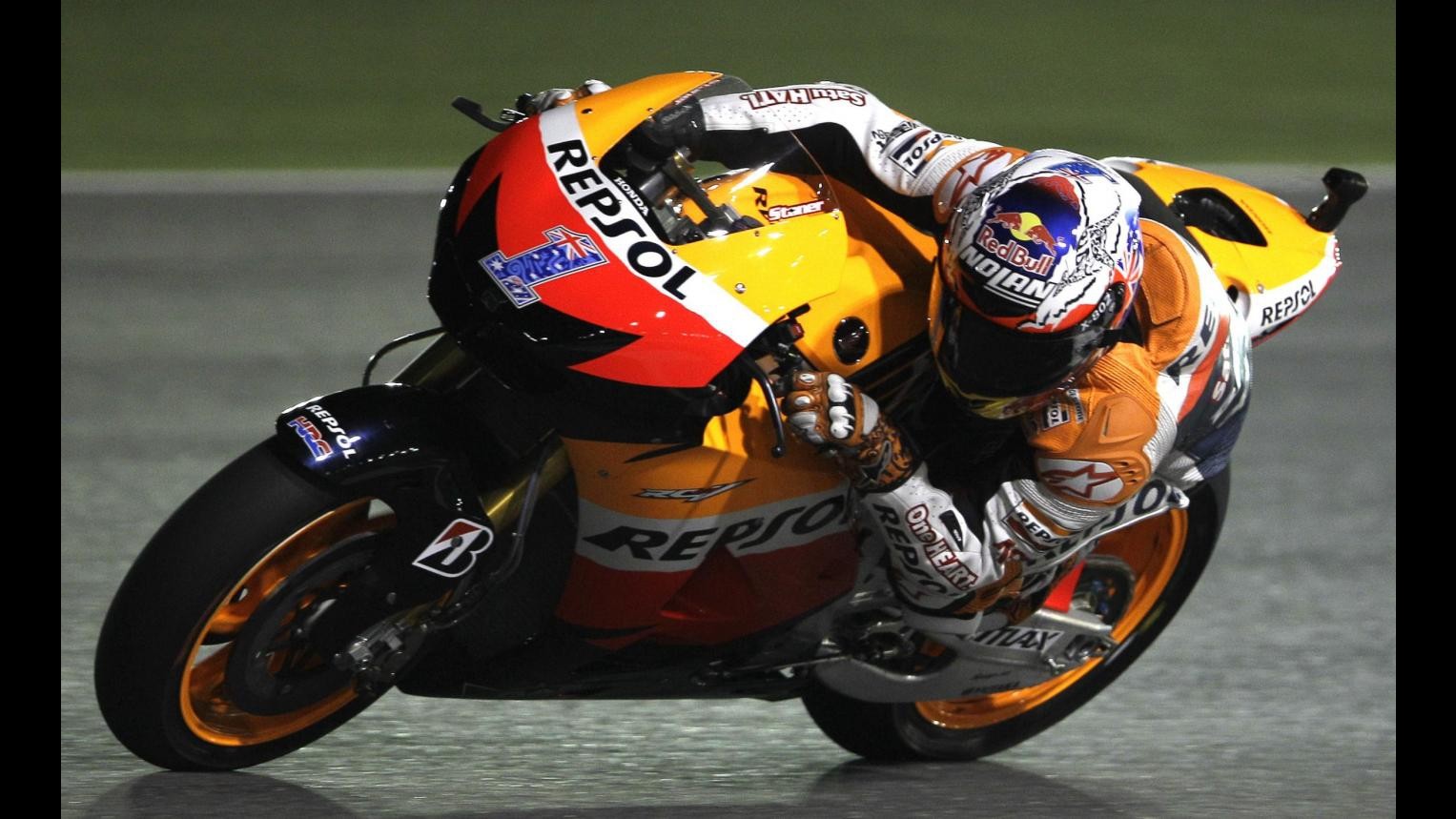 MotoGp, Francia: Stoner imprendibile in prova, Rossi in ritardo