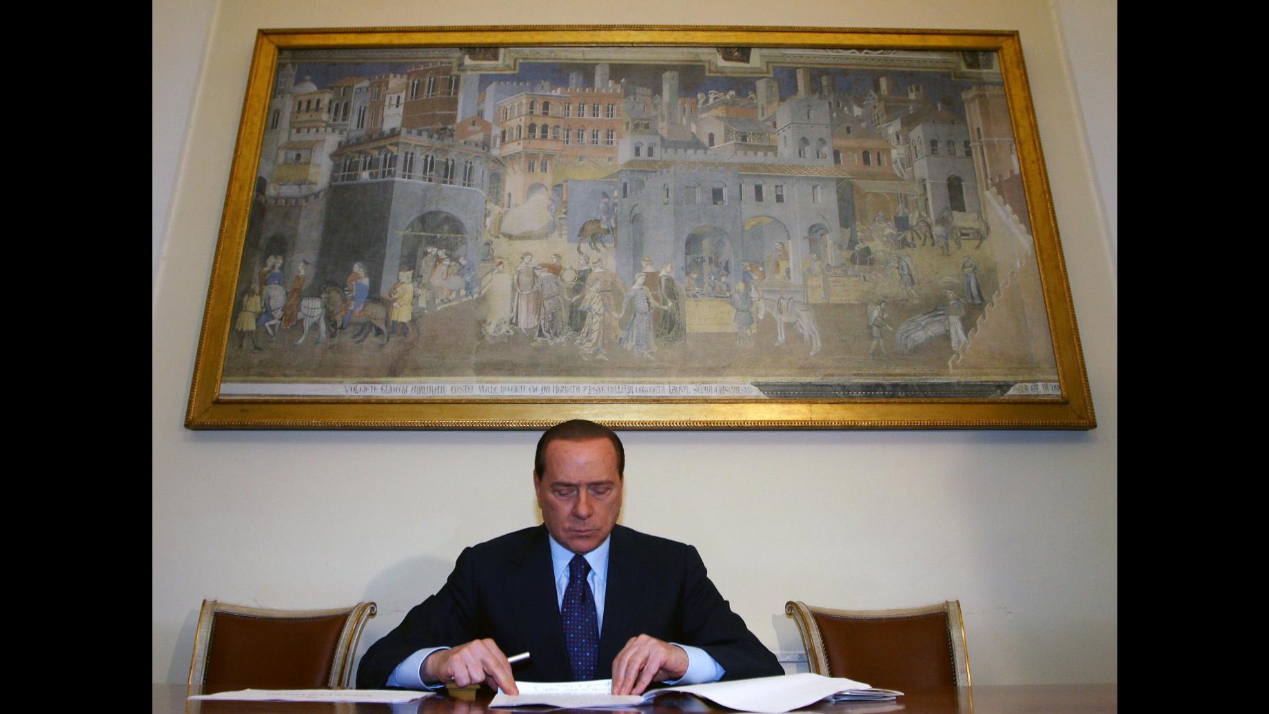 Berlusconi rientra a Roma, in giornata vertice Pdl a palazzo Grazioli