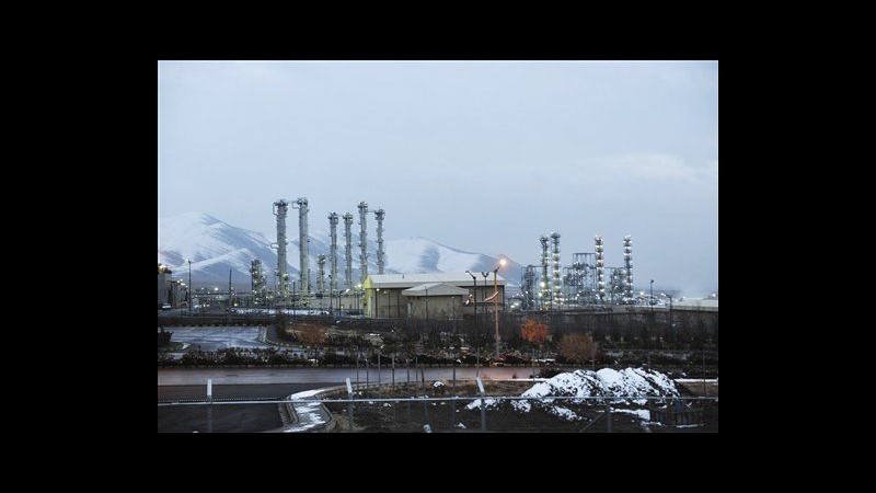 Iran, negoziatore nucleare: Non cederemo a pressioni da Occidente