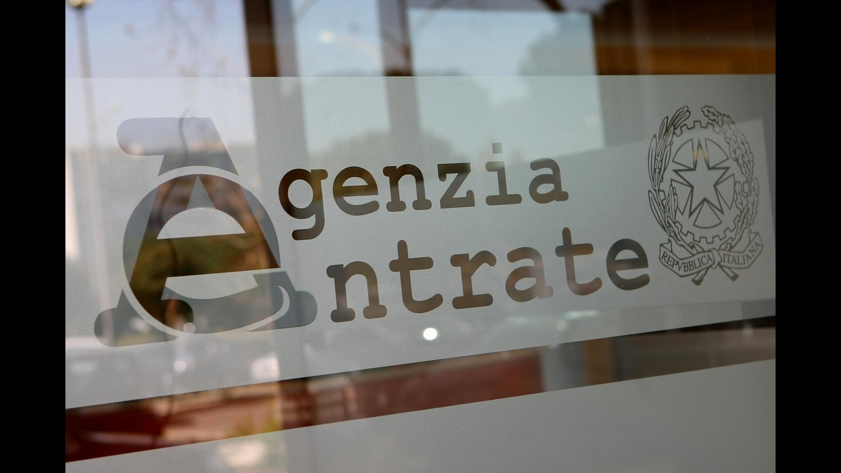 Monti: Pagare tasse è un dovere
