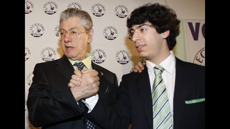 Umberto Bossi e i figli indagati a Milano