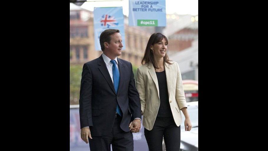 David Cameron: Eurozona agisca su debito, crisi è un minaccia globale